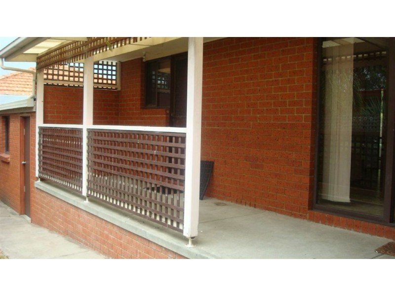 1/15 Railway Parade, Seaford VIC 3198