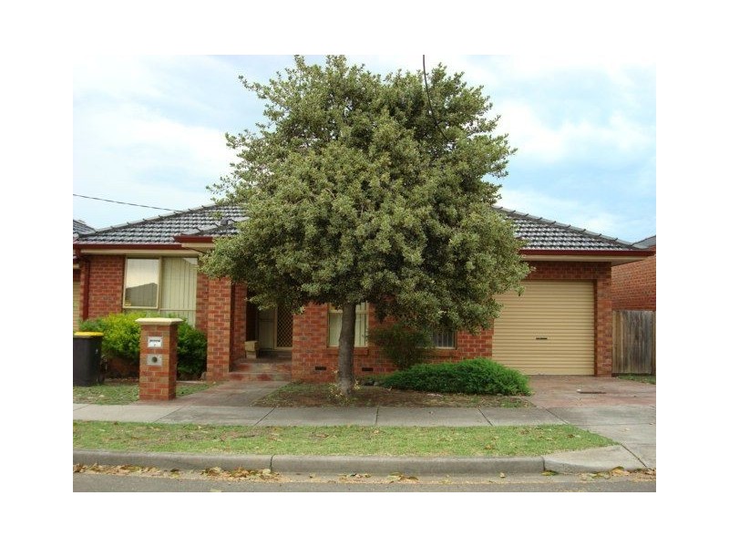 14 Iona Street, Clayton VIC 3168