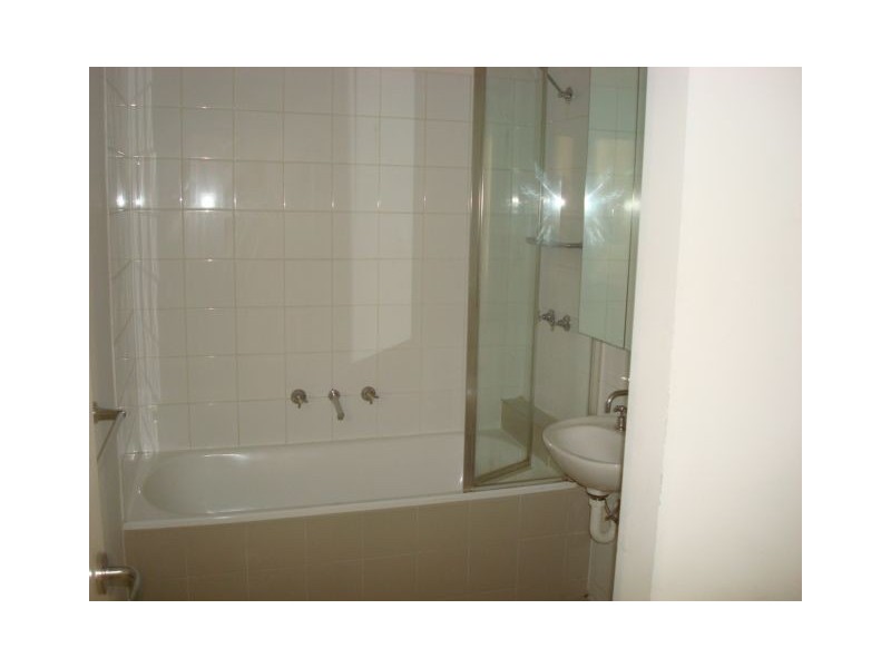 2B Hourigan Avenue, Clayton VIC 3168