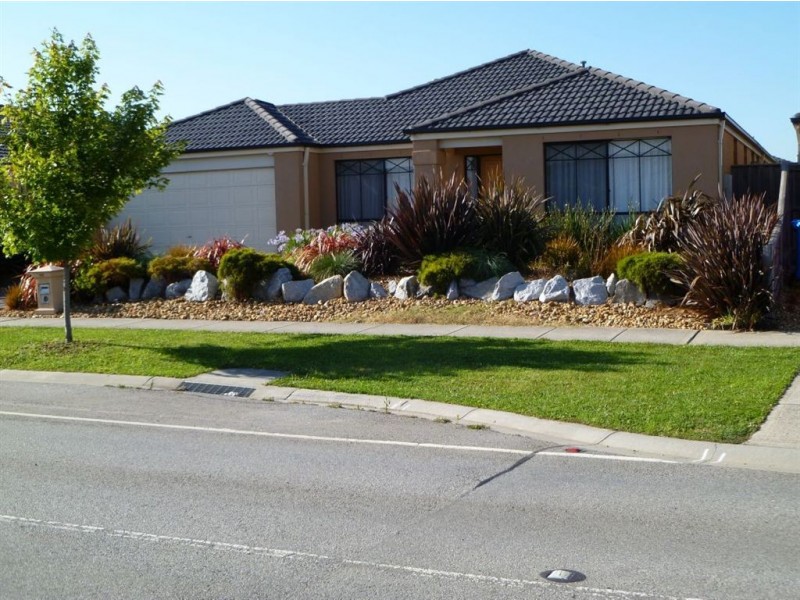 115 Moondarra Drive, Berwick VIC 3806