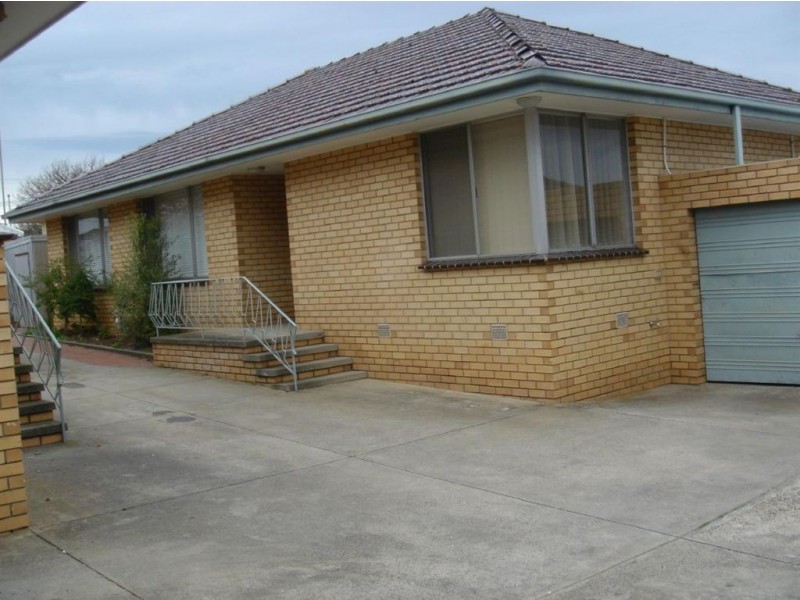 4/24 Alexander Avenue, Oakleigh East VIC 3166