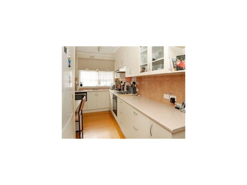 31 Harlington Street, Clayton VIC 3168