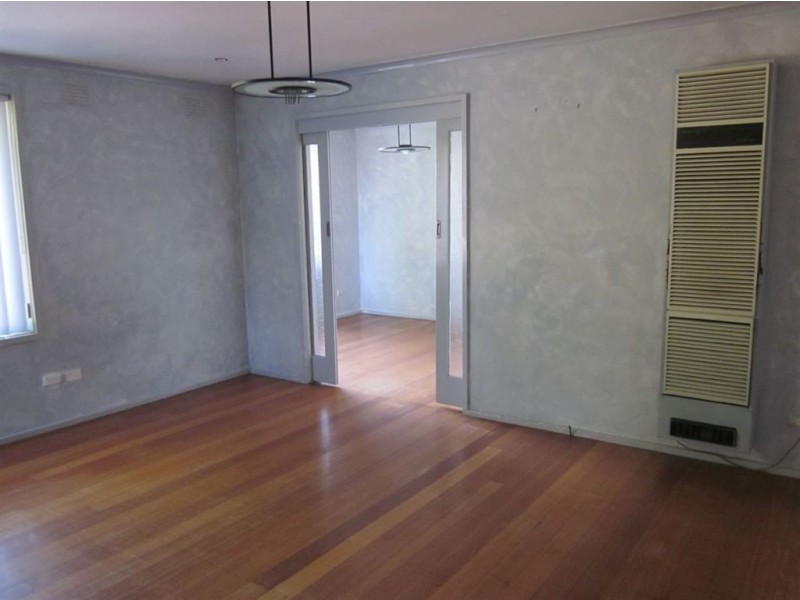 5 Narrumburn Road, Clayton South VIC 3169