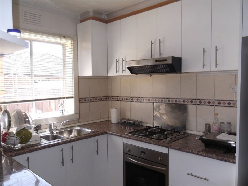 5 Ireland Road, Clayton South VIC 3169