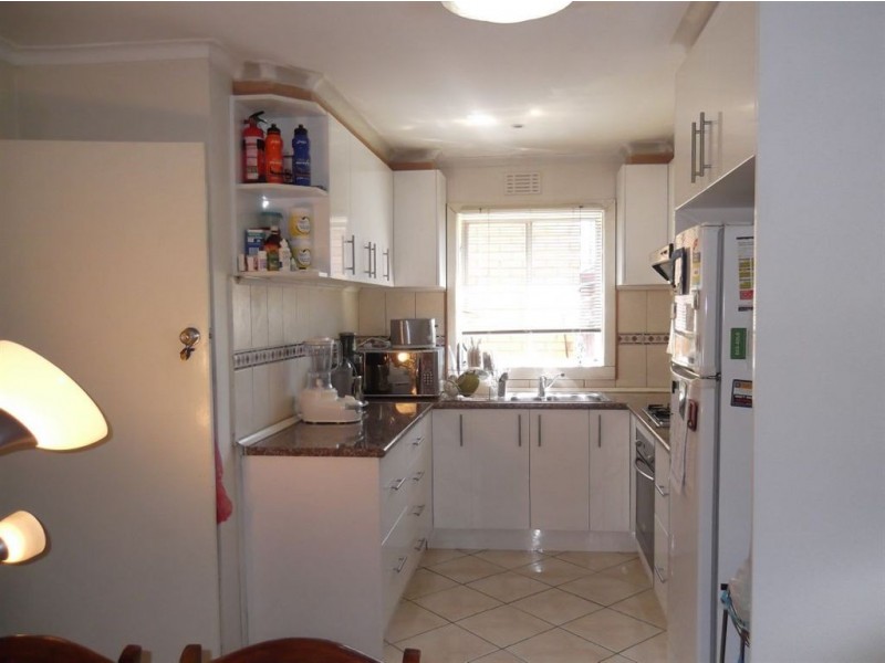 5 Ireland Road, Clayton South VIC 3169