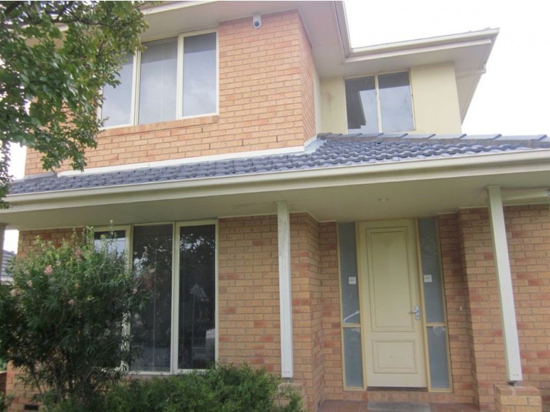 1/23 Madeleine Road, Clayton VIC 3168