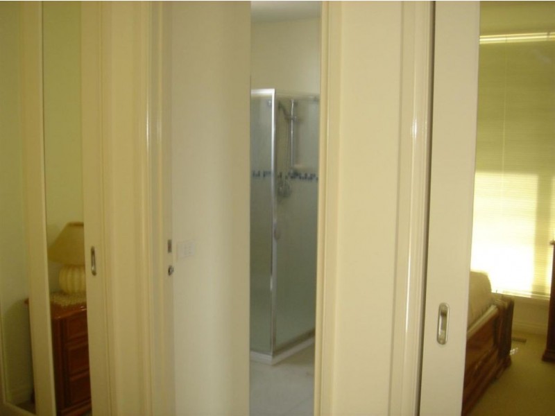 1/23 Madeleine Road, Clayton VIC 3168