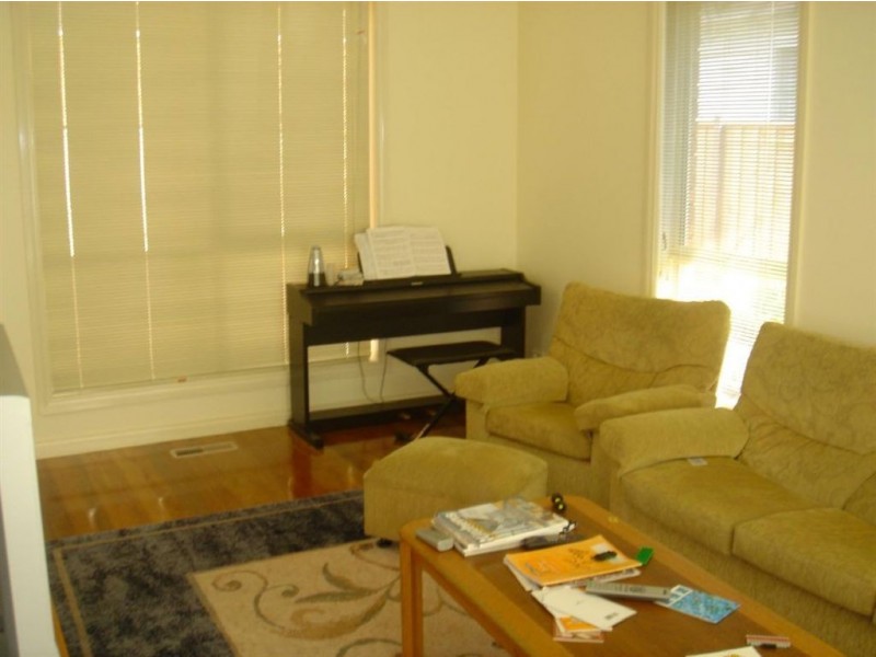 1/23 Madeleine Road, Clayton VIC 3168