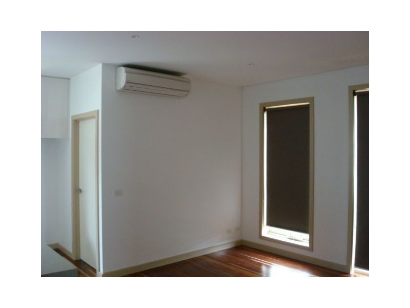 1/32 Newport Road, Clayton South VIC 3169