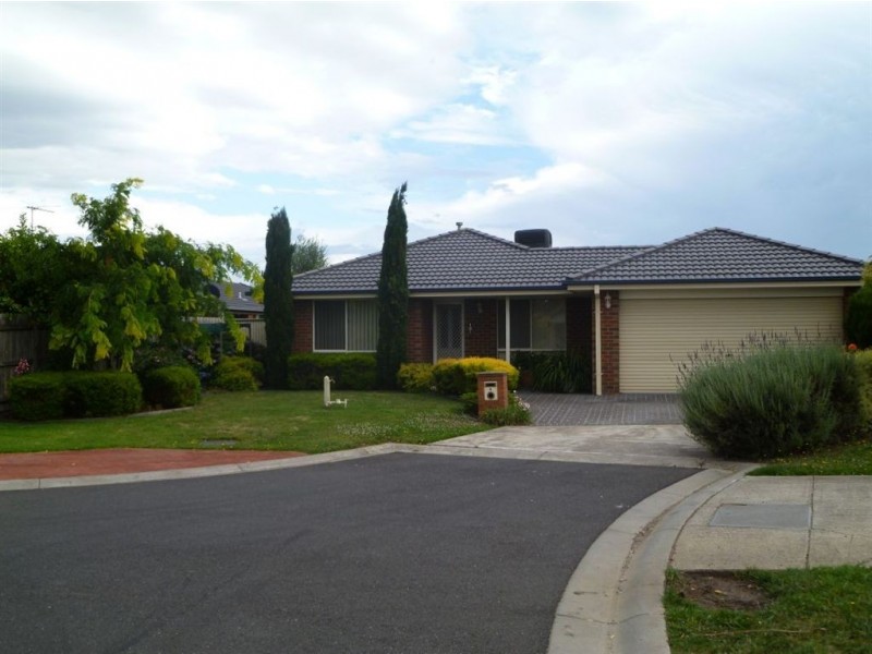 4 Sarah Louise Place, Berwick VIC 3806