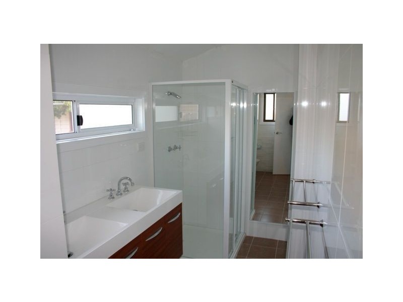 1/56 Panorama St, Clayton VIC 3168