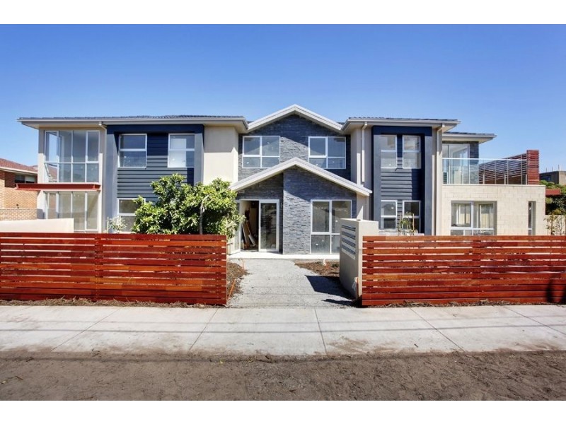 11/61-63 Kanooka Grove, Clayton VIC 3168