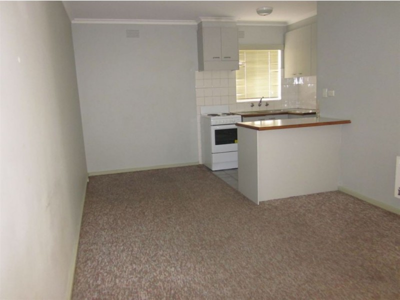 4/2B Nullawil St, Springvale VIC 3171