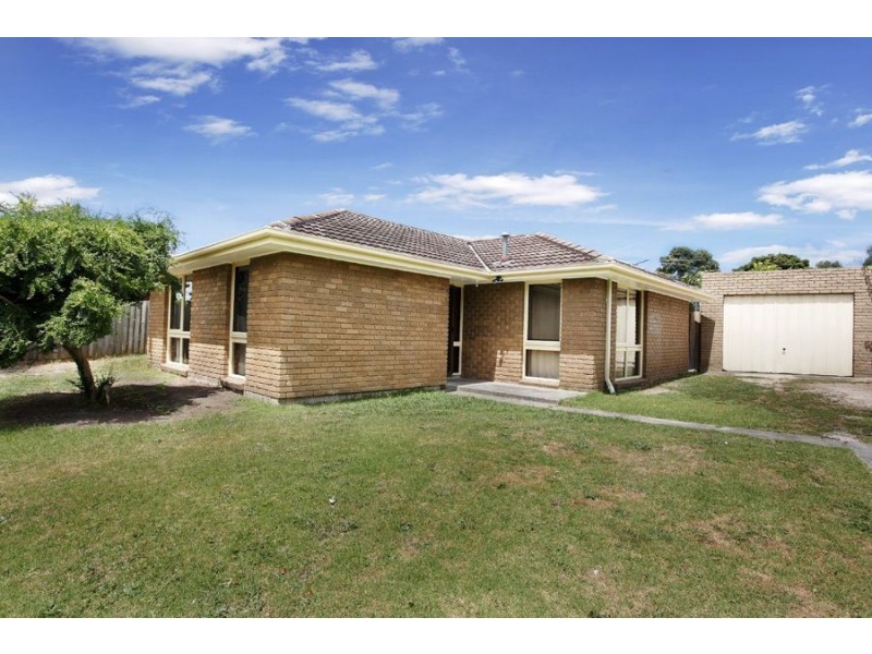 6 Jarvis Crescent, Dandenong North VIC 3175
