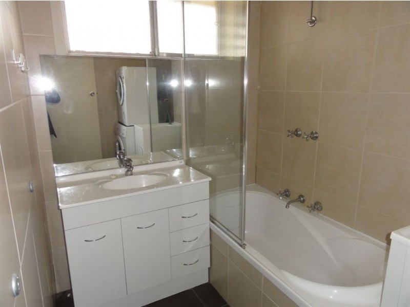 2/10 Bettina Street, Clayton VIC 3168