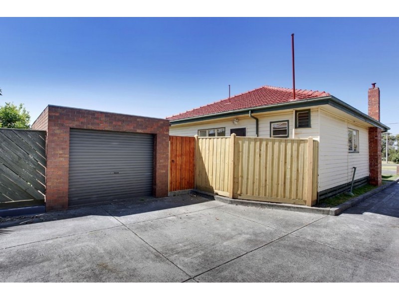 1/5 Thompson Street, Clayton VIC 3168