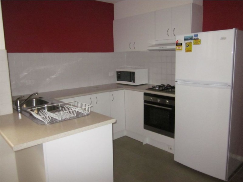 4/2 Irwin Street, Clayton VIC 3168