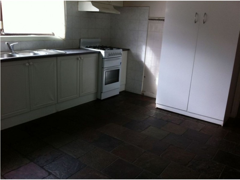 1/27 Main Road, Clayton South VIC 3169