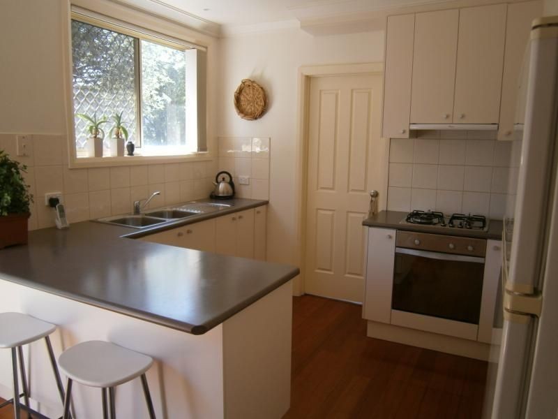 2/54 Panorama Street, Clayton VIC 3168