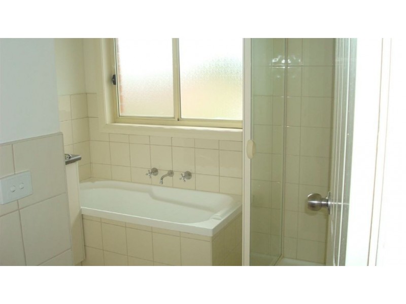 2/54 Panorama Street, Clayton VIC 3168