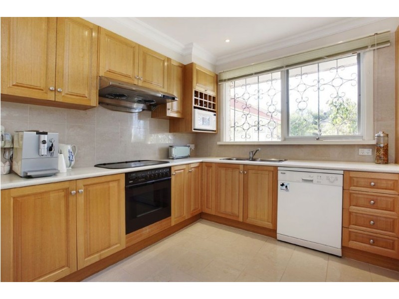 10 Curtis Avenue, Mount Waverley VIC 3149