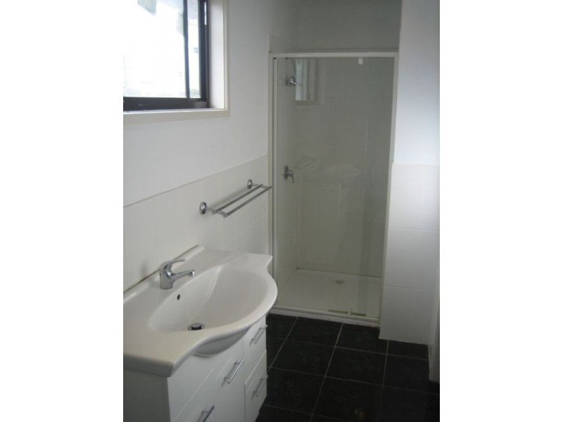 4/15 Oakes Avenue, Clayton South VIC 3169