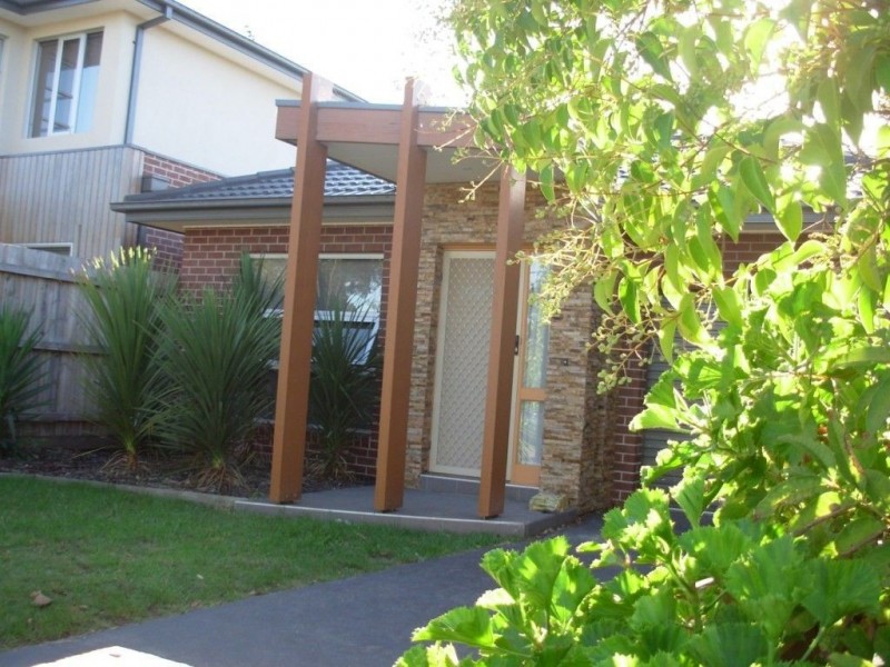 3/2 Greta Street, Oakleigh East VIC 3166