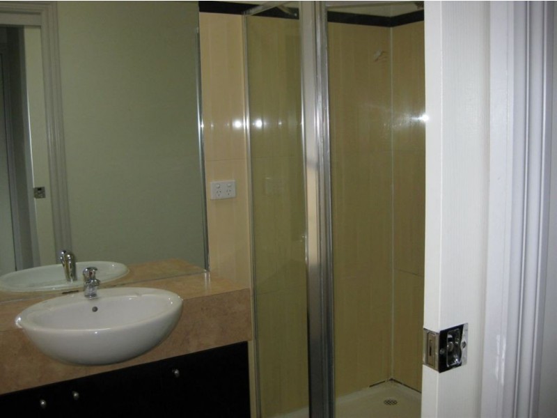 2/11 Belmont Avenue, Clayton VIC 3168