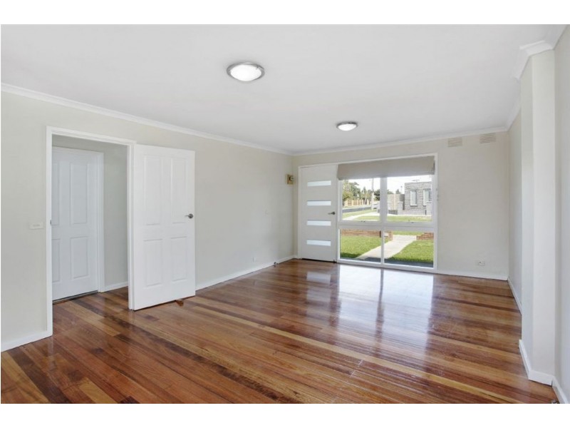 1/15 Oakes Avenue, Clayton South VIC 3169