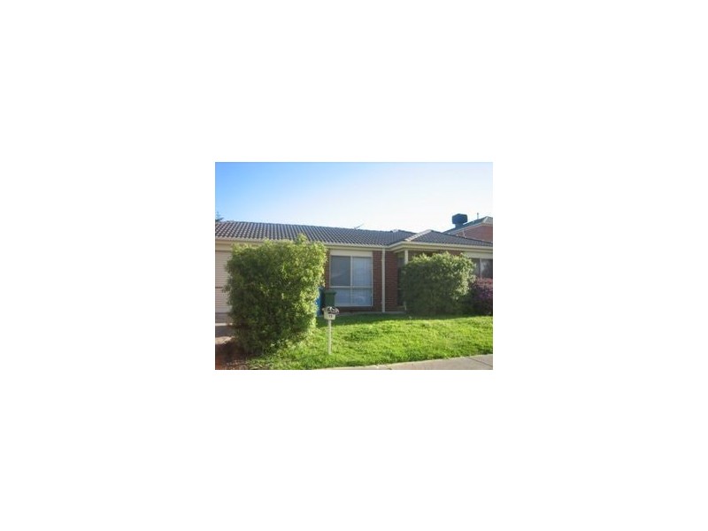 15 Bounty Way, Berwick VIC 3806