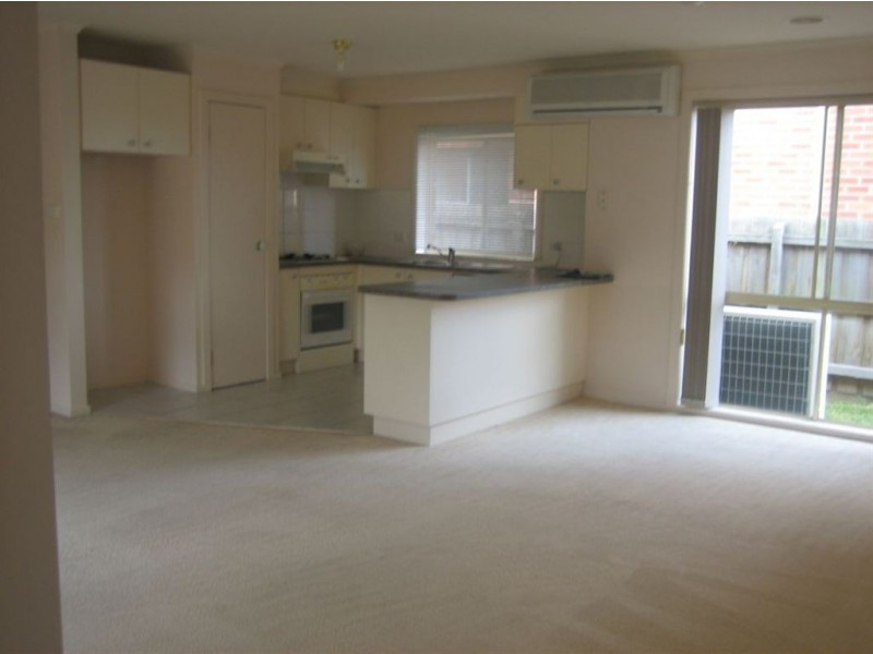 15 Bounty Way, Berwick VIC 3806