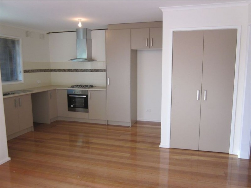 2/187 Carinish Road, Clayton VIC 3168