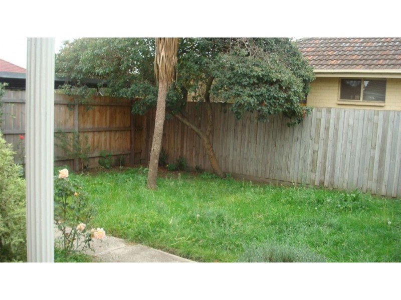 4/13 Burns Avenue, Clayton VIC 3168