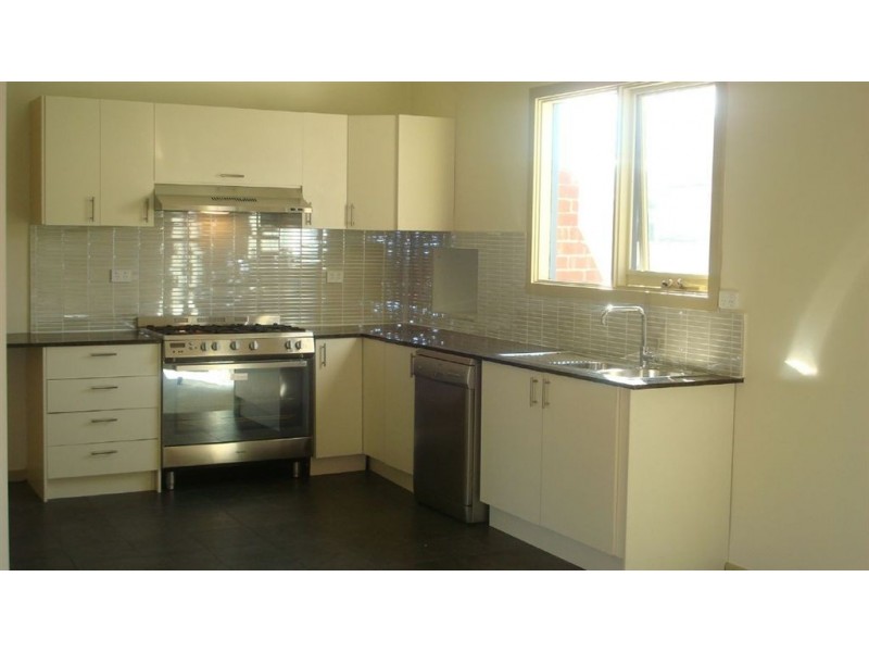 1/16 Black Street, Oakleigh East VIC 3166