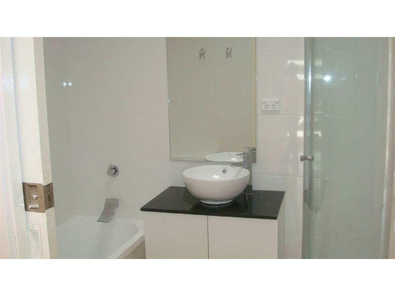 1/16 Black Street, Oakleigh East VIC 3166