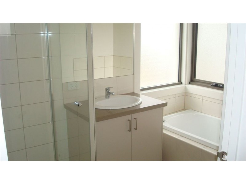 2/131 Clayton Road, Oakleigh East VIC 3166