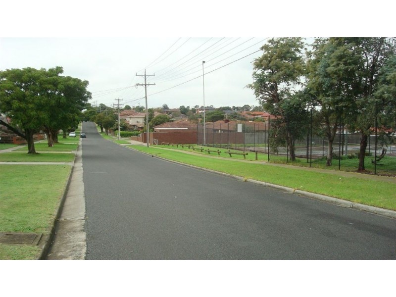 31 Worsley Avenue, Clayton South VIC 3169