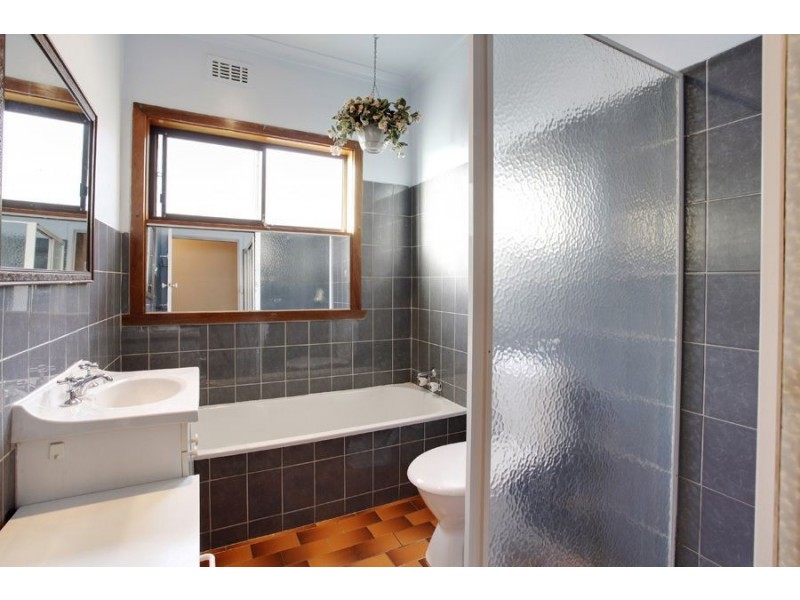 80 Browns Road, Clayton VIC 3168