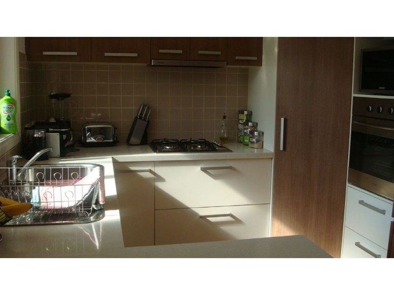 2/85 Ormond Road, Clayton VIC 3168