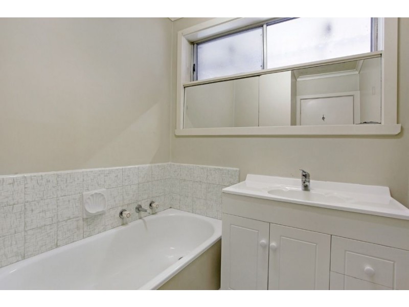 37 Kallay Street, Clayton South VIC 3169