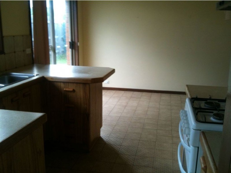 2/2 Cunningham Place, Oakleigh South VIC 3167