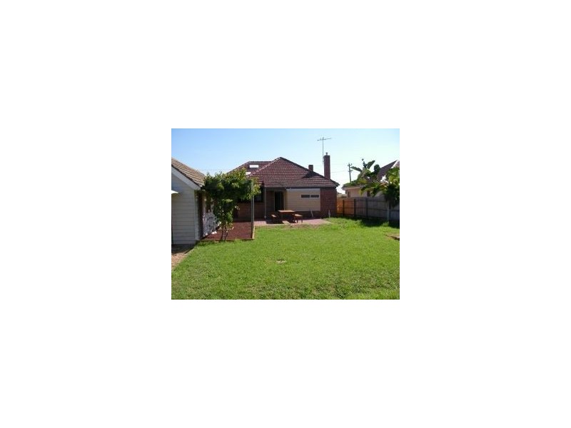 Room 1/70 Kanooka Grove, Clayton VIC 3168