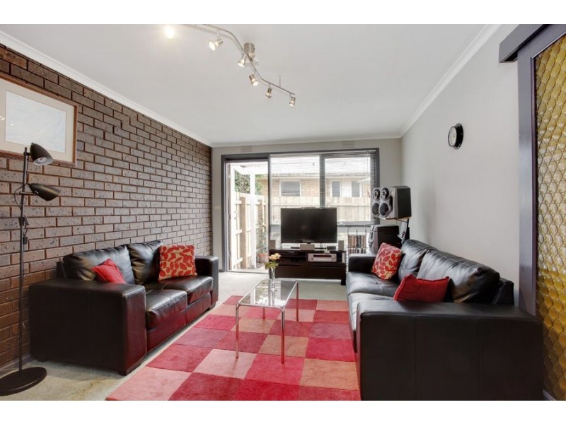 2/5 Burton Avenue, Clayton VIC 3168