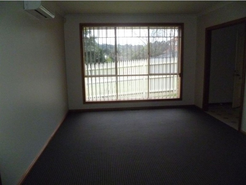 1/12 Brisbane Street, Berwick VIC 3806