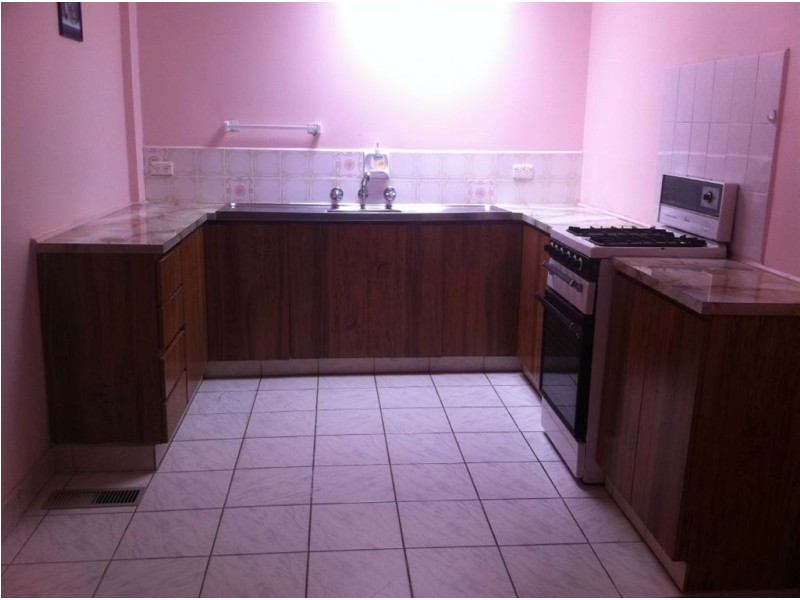 1/2 Moore Avenue, Clayton South VIC 3169