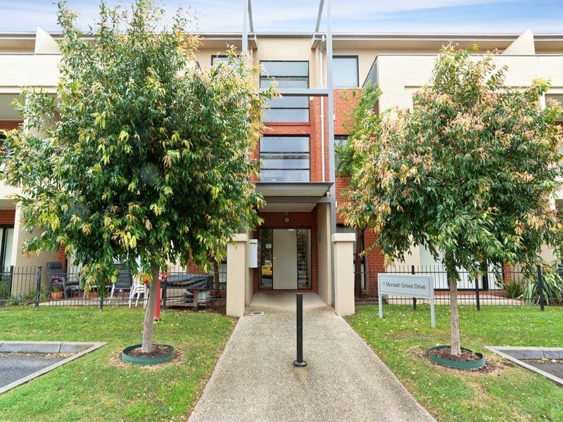 2 Greenfield Drive, Clayton VIC 3168