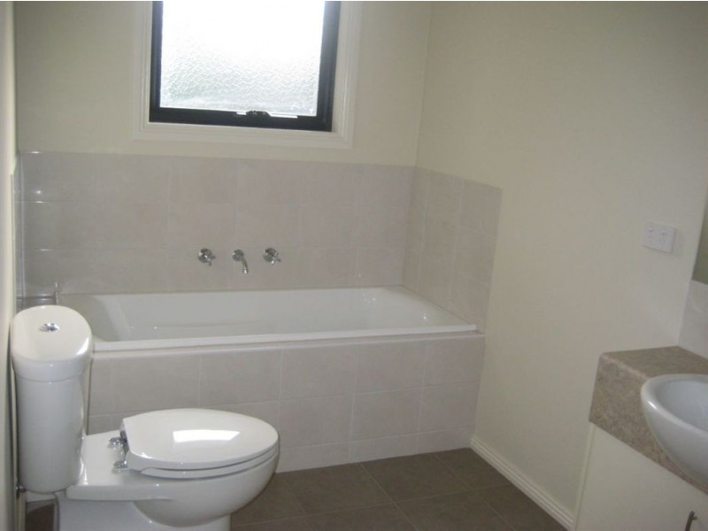 1/52 Beddoe Avenue, Clayton VIC 3168