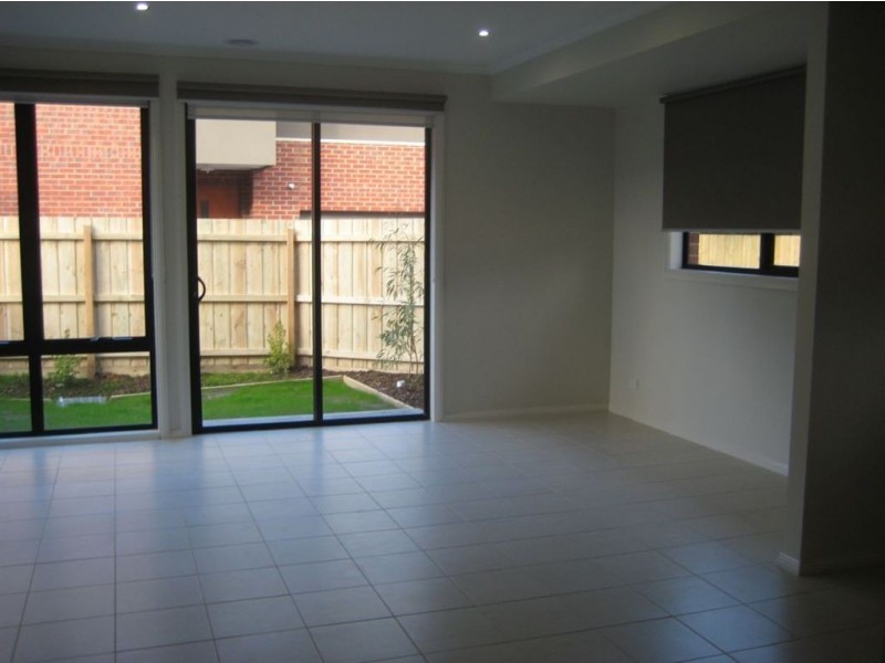 2/52 Beddoe Avenue, Clayton VIC 3168