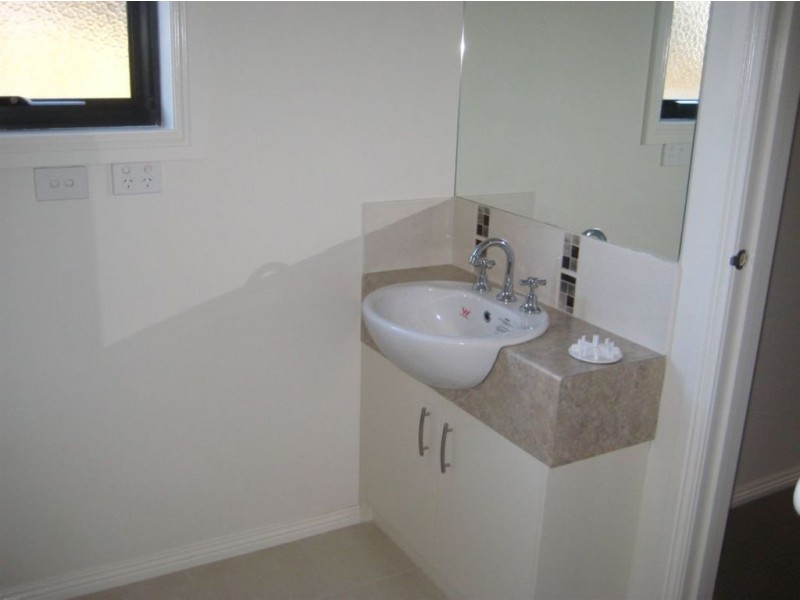 2/52 Beddoe Avenue, Clayton VIC 3168