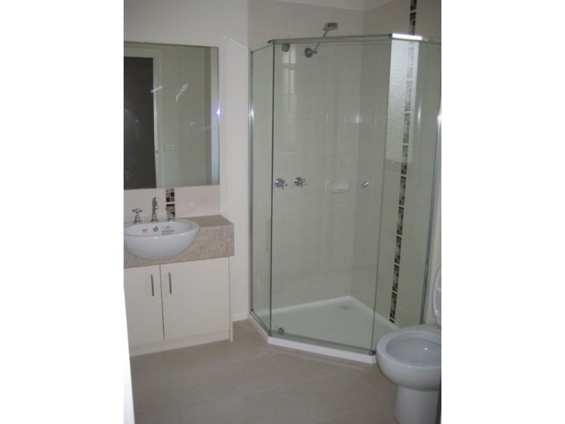 2/52 Beddoe Avenue, Clayton VIC 3168